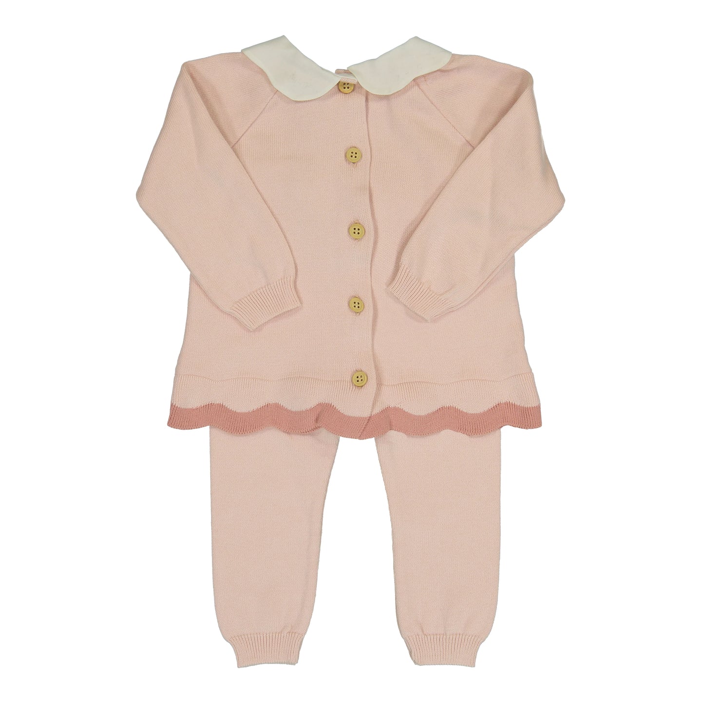 Conjunto de punto con ribete festoneado en contraste