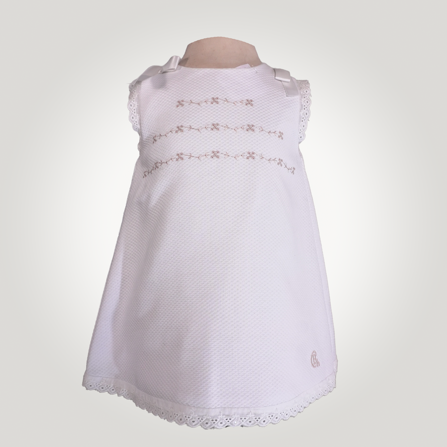 Vestido piques con encaje