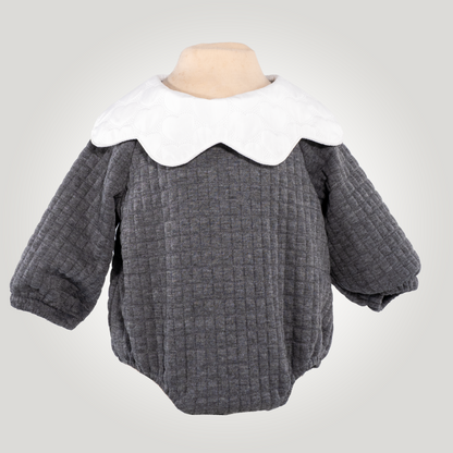 Pelele bombacho cuello blanco