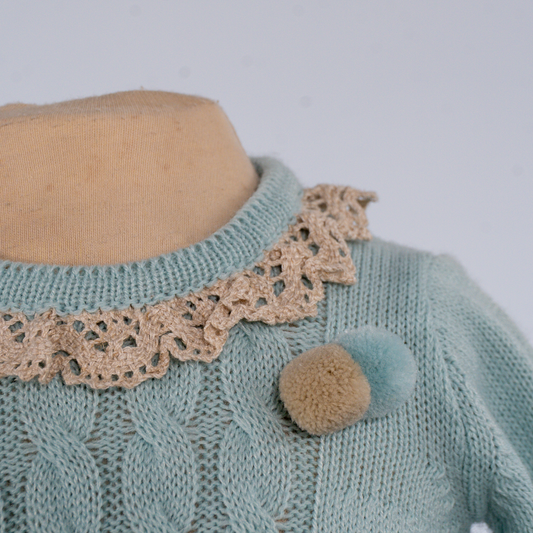 Vestido de punto tachon trenzas